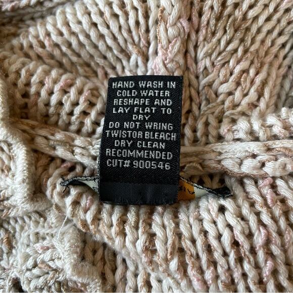 BCBGMaxAzria oatmeal hooded cardigan sweater with brown buttons, women’s. - Picture 8 of 8